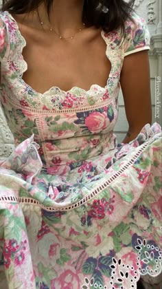 Floral Cottage, Love Shack Fancy, Italy Summer, 2022 Fashion, Dress Inspo, Carrie Bradshaw, Boho Baby, Lovely Things, Outfits Casuales