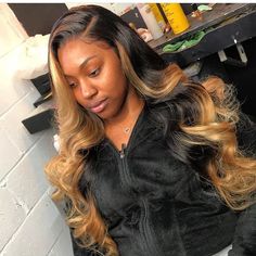 Sew Ins With Closure, 2 Color Hair, Girl Hairstyles Short, Curly Hairstyles African, Hairstyles Crochet, 1950s Hairstyles, Hairstyles Wedding, Ombré Hair