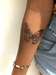 small tattoos cover up ideas small tattoos aesthetic Basic Tattoos, Butterfly Tattoos For Women, Spine Tattoos For Women, Dope Tattoos For Women, Small Hand Tattoos, Cute Tattoos For Women