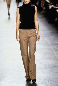 90s Minimalism Fashion, 90s Calvin Klein, Calvin Klein Collection, Elegante Casual, Mode Inspo, 가을 패션, Mode Vintage, Mode Inspiration, Looks Vintage