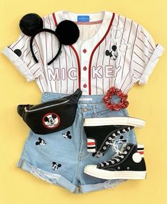 Disney Family Outfits, Disney Ootd, Disney Bound Outfits Casual, Disney Fits, Florida Outfits, Disney Clothing