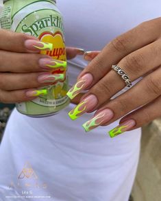 Nails Palm, Flame Nail Art, Nails Oval, Sea Nails, Nail String, Funky Nail Art, Nails Stiletto, Tree Nails, Nails Colors