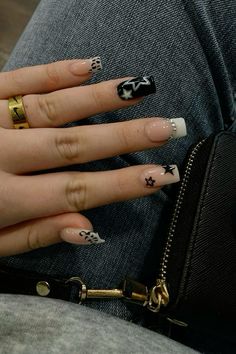 #girlblog #girlie #teen #feed #girls #inspo #aesthetic #outfit #fitinspo #outfitinspo #selfie #picinspo #selfieinspo #hair #hairinspo #hairstyle #naildesign #nails #nailinspo Star Nails Glitter, Nails Glitter French, White Aestethic, Nails Y2k, Punk Nails, Grunge Nails, Girly Acrylic Nails, Her Nails, Classy Acrylic Nails