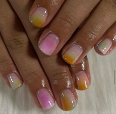 Simple Nail Ideas, Nail 2024, Trends Nails, Natural Gel Nails, Aura Nails, Natural Nail Designs, Ombré Nails, Hippie Nails, Airbrush Nails