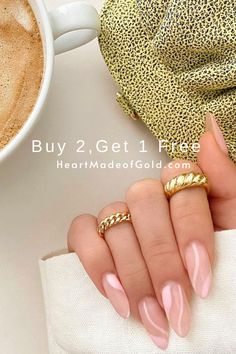 A modern and timeless gold curb chain ring. This curb chain ring looks great stacked with your favorites or on its own. Made from durable materials that are perfect for everyday wear! BUY 2, GET 1 FREE. Coupon applied at checkout. Trendy Gold Chain Ring For Promise, Trendy Gold Chain Ring Tarnish Resistant, Trendy Tarnish Resistant Gold Chain Ring, Trendy Gold Chain Ring For Everyday, Gold Curb Chain, Buy 2 Get 1 Free, Gold Filled Jewelry, Chain Ring, Curb Chain