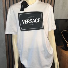 Nwt Versace Tshirt Sz Xl - Taylor Men’s (Can Also Fit A Woman) Feel Free To Ask Questions All Sales Are Final White Crew Neck T-shirt With Designer Logo, Designer White T-shirt With Logo, Designer White T-shirt With Logo Print, Casual White T-shirt With Designer Logo, White Casual T-shirt With Designer Logo, Versace Tshirt, Versace Skirt, Tshirt Colors, Versace