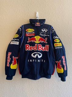 F1 Vegas, Ferrari Outfit, Vintage Nascar Jacket, Car Outfit, Racer Jackets, Ferrari Jacket, Nascar Jacket