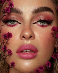 Pink Eyeliner, Maquillage On Fleek, Flower Makeup, Photoshoot Makeup, Fancy Makeup, Spring Makeup, Photo Makeup, Makeup Photography