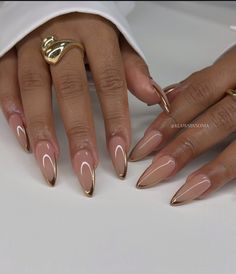 French Manicure Designs With Gold, Glam Nails Almond Shape, Almond Nails Gold French Tip, Golden Summer Nails, Almond Nails With Gold Tips, French Manicure On Almond Nails, Acrylic Nails With Gold Design, Gold French Tips Almond, Gold And Brown Nails Design