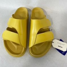 New Birkenstock Toogood The Forager Leather Sandals (New With Box) Color : Lemon Drop Upper Material : Natural Leather Size : Please See Variations Width : Regular Shipping & Handling: We Offer Priority Shipping And One Day Handling Time! We Process And Ship Orders Every Business Day, Monday Through Friday. Yellow Leather Sandals With Leather Footbed, Modern Yellow Leather Sandals, Yellow Leather Sandals With Removable Insole, Yellow Leather Slip-on Sandals, Birkenstock Suede Arizona, Birkenstock Gold, Birkenstock Madrid Big Buckle, Plastic Sandals, Leather Strap Sandals