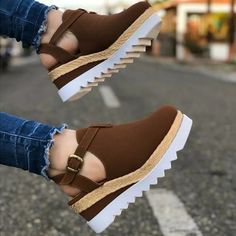 Upper material Synthetic Heel height Wedge Heel Flat Platform Sandals, Sandals Vintage, Women Platform Sneakers, Casual Wedges, Espadrilles Platform, Wedges Style, Canvas Shoes Women, Womens Wedges, Open Toe Sandals