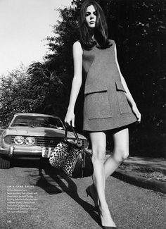 Pretty sixties style in an A-line shift 60s Outfits, Fashion 60s, 60’s Fashion, Patron Vintage, 60s 70s Fashion, 60s And 70s Fashion, Fashion 1960s, Sixties Fashion