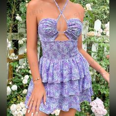 Perf Condition Size S/M Floral Dresses Short, Tiered Ruffle Skirt, Flower Skirt, Dress Cake, Purple Mini Dresses, Mini Robes, Maxi Robes, Yoga Shorts, Denim Jumpsuit