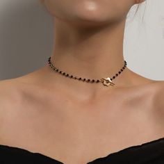 Black Crystal Glass Bead Chain Choker Necklace Elegant Choker, Flower Choker Necklace, Flower Choker, Trendy Necklace, Stil Elegant, Pearl Choker Necklace, Chains Necklaces, Crystal Choker, Crystal Chain