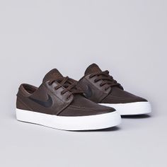 Nike SB Stefan Janoski L Baroque Brown / Black Nike Sb Zoom Stefan Janoski, Nike Sb Zoom, Nike Outlet, Vans Old Skool Sneaker, Nike Sb