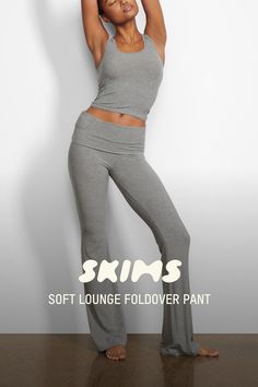 This soft, smooth, and stretchy ribbed pant features a throwback-inspired flare with a foldover waistband. | SKIMS Foldover Pants | Grey | Medium | Soft Lounge Light Grey Yoga Pants Outfit, Foldover Pants, Insta Girly, Casual Athleisure Outfits, Pilates Girl, Cutesy Outfit, Lululemon Yoga Pants, Ribbed Pants, Comfy Sweats