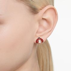 This asymmetrical earring set includes a stud and a hoop each adorned with an adorable ladybug crafted with an all-over pavé of red and black crystals on gold-tone plating. Showcasing Swarovski's signature savoir-faire, its wings reveal a single pear-shaped dancing stone inside, bringing the pieces to life with continuous motion. These earrings are made to let your playful side shine. Article no.: 5666131 Collection: Idyllia Size: 0.51 x 0.51 inch Material: Crystals, Gold-tone plated, Zirconia C Ladybug Crafts, Happy Valentines Day Card, Asymmetrical Earrings, Swarovski Jewelry, Engraved Items, Asymmetrical Design, Black Crystals, Luxury Jewelry, Red Gold