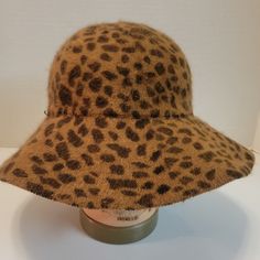 Good Preloved Condition Smoke-Free Never Worn Target Accessories, Women Accessories, Hats, Women Shopping, Color