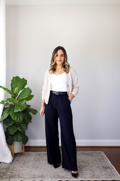 Networking Event Outfit, Event Outfit Ideas, Classy Business Outfits, Casual Work Outfits Women, Business Professional Outfits, Look Jean, Office Casual Outfit, School Of Rock, Corporate Attire