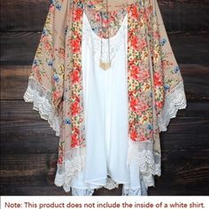 Lovely loose lace floral print chiffon jacket. M Great over any summer top new in package. I wear a size small to med and it fits me perfectly. Tops Blouses Printed Kimono Jacket, Kimono Floral, Mode Hippie, Long Sleeve Kimono, Floral Print Kimono, Chiffon Kimono, Estilo Hippie, Mode Boho, Frou Frou