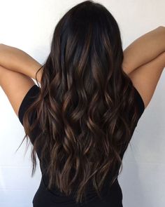 Brown Hair With Dark Brown Balayage, Black Brown Balayage Hair, Balayage Subtle Brown, Subtle Balayage On Dark Hair, Black Balayage On Brown Hair, Dark Brown Hair With Subtle Balayage, Dark Hair Colour Ideas Highlights, Subtle Balayage Dark Hair, Subtle Brown Balayage On Dark Hair