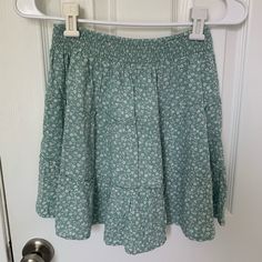 Hollister Ultra High-Rise Green Flower Skirt. A Light Mint Green Loose Flowy Skirt. Elastic Waistband. New With Tags. Size X-Small. Msrp: $29.95. Smoke & Pet Free Home. Yellow Flower Skirt, High Rise Denim Skirt, Hollister Skirt, Button Down Mini Skirt, Stretch Denim Skirt, Blue Floral Skirt, White Denim Skirt, Light Mint Green, White Mini Skirt