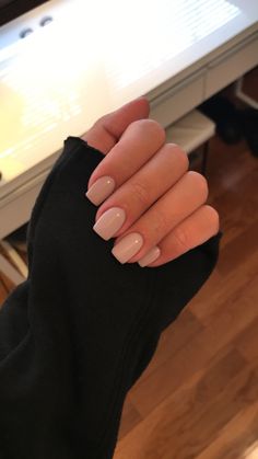 Ongles Beiges, Casual Nails, Work Nails, Classy Acrylic Nails, Neutral Nails, Classy Nails, Dream Nails, Pretty Acrylic Nails