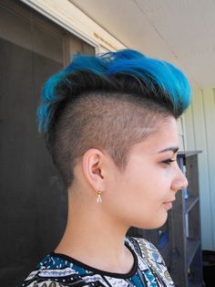 Swag Haircuts, Wild Hair Color, Undercut Long Hair, Half Shaved Hair, Androgynous Hair, Dramatic Hair, Short Hair Undercut, Punk Hair