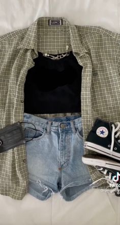 Look 80s, Trendy Outfits For Teens, Tween Outfits, Swaggy Outfits, Simple Trendy Outfits, Cute Simple Outfits, Really Cute Outfits, Casual Style Outfits, Teen Fashion Outfits