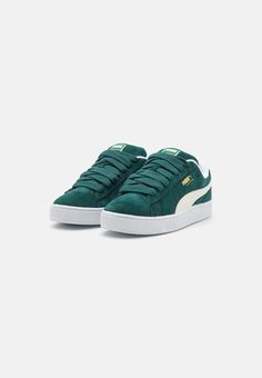 Puma UNISEX - Sneakers laag - dark myrtle/warm white Puma Suede, Puma Sneakers, Baby Sneakers, Skate Shoes, Warm White, Skateboard, Outfit Inspo, White