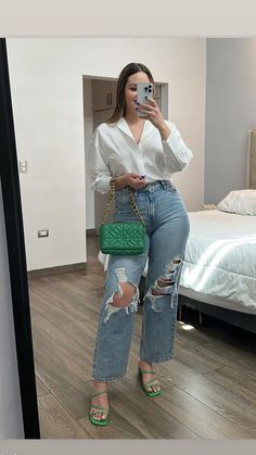 Outfits Curvy Juvenil, Outfit Curvy Elegante, Outfit Buchifresa, Casual Oufits, Outfits Gorditas, Outfits Con Jeans, Latina Fashion Outfits, Casual Day Outfits, Elegante Casual