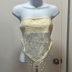 Lace Tube Top Flowy Tube Top, Rave Shirt, Cute Tube Tops, 2024 Clothes, Rave Shirts, Lace Tube Top, Lace Tops, Tube Top, Shirt Color