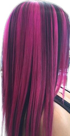 Bright Pink Hair, Pink And Black Hair, Hair Color Streaks, نظارات شمسية, Pretty Hair Color, Hair Stylies, Hair Dye Colors