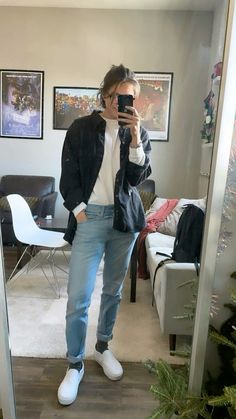 Style Tineger, Fashion Lesbian Style, Masculine Outfits For Women Aesthetic, Masculine Style For Women Tomboys, Women’s Masculine Fashion, Lesbian Smart Casual Outfit, Lesbian Outfits Tomboys Winter, 2023 Lesbian Style, Tomboy Style Outfits Masculine