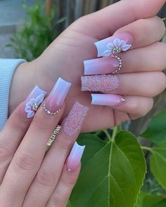 Cute Bridal Nails, 3d Acrylic Nail Art Flowers, Acrylic Nail Designs 3d, Bridal Nails Ideas, Bridal Acrylic Nails, Acrylic Flowers Nails, 3 D Nails Designs, 3d Nails Design, Nail Acrylic Designs