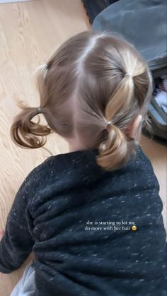 Easy Baby Hairstyles Short, Half Up Half Down Toddler Hairstyles, Cute Hairstyles For Babies, Easy Baby Hairstyles, Cute Hairstyles For Toddlers, Baby Hairstyles Short Hair, Cute Baby Hairstyles, Baby Hair Styles, Baby Hairstyles Girl