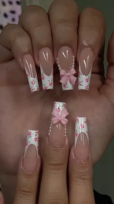 Nail Ideas For Teens, New Years Acrylic Nails, White Nail Ideas, Bow Nail Designs, Princess Nails, Bow Nails, Bow Nail