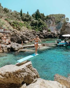 Island To Visit, Greek Islands To Visit, Diving Board, Greece Travel Guide, Quiet Beach