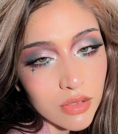 Colorful Eye Makeup, Creative Eye Makeup, Glowing Makeup, Creative Makeup Looks, Kesha