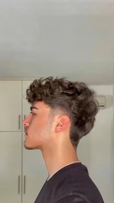 Mens Haircuts Wavy Hair, Male Haircuts Curly, Mens Haircuts Short Hair, Gents Hair Style, Mullet Haircut, Mens Hairstyles Thick Hair