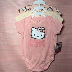 Brand New Includes 3 Different Hello Kitty Baby Onesies Hello Kitty Baby Stuff, Hello Kitty Baby Clothes, Hello Kitty Matching, Barbie Party Decorations, 2000s Baby, I Want A Baby, Hello Kitty Baby, Kitty Baby, Hello Kitty Pink