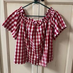 Red And White Off The Shoulder Blouse. Nwot Casual Red Top For Picnic, Red Summer Tops For Picnic, Summer Short Sleeve Tops For Picnic, White Short Sleeve Top For Picnic, White Off The Shoulder, Off The Shoulder Blouse, White Off Shoulder, White Blouse, Off The Shoulder