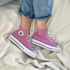 Beige Hoodies, Converse Platform, Pink Pinterest, Recruitment Outfits, Chloe Walsh, High Top Converse