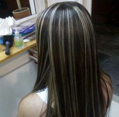 Chunky Blonde Highlights, Skunk Hair, Blonde Highlights On Dark Hair, Highlights Curly Hair, Hair Color Streaks