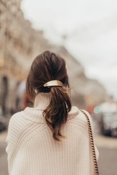 Classy Hair Accessories, Paris Hair, French Aesthetic, French Jewelry, Low Ponytail, Retro Hairstyles, Luxury Collection