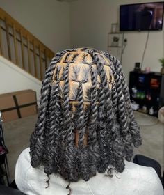 Viscose Shirts, Protective Hair, Beautiful Black Hair, Knitted Shirt, Quick Natural Hair Styles, Braided Cornrow Hairstyles, Box Braids Hairstyles For Black Women