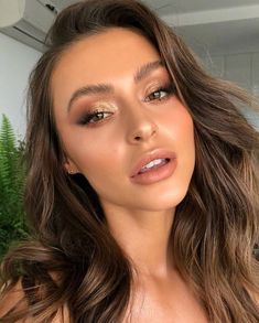 Makeup Bibir, Golden Makeup, Skin Tone Makeup, Ball Makeup, Make Up Gold, Wedding Hairstyles And Makeup, Natural Glam Makeup