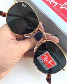 Gold Jewelry Fashion, Ray Ban Sunglasses, Uv Protection, Men's Fashion, Ray Bans, Gold Jewelry, Mens Jewelry, Fashion Jewelry, Sunglasses