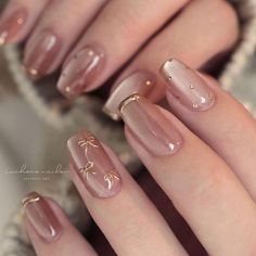 Summer To Fall Nail Color, Summer Boho Nail Ideas, Elegant Gold Nails, Elegant Gel Nails, Winter Spring Nails, Elegant Fall Nails, Nail Art Matte, Nail Art Pastel, Pastel Nail Art