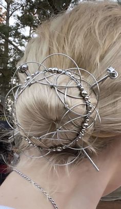 Edgy Hair, Head Piece, Hair Reference, Hair Bun, Pretty Jewellery, Piercing Jewelry, Pretty Hairstyles